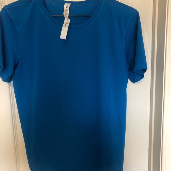 Lululemon high neck run and train tee BNWT - Picture 4 of 7